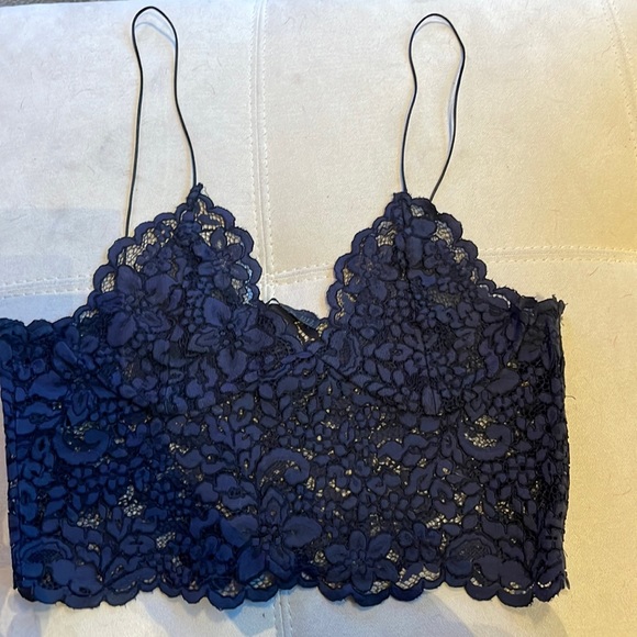 Zara lace crop top - Picture 1 of 14